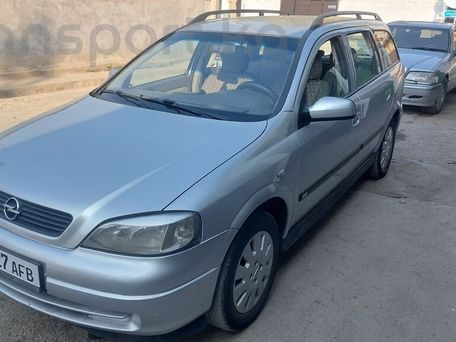 Opel Astra, 2004 — 照片 1