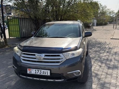Toyota Highlander, 2011 — сүрөт 1
