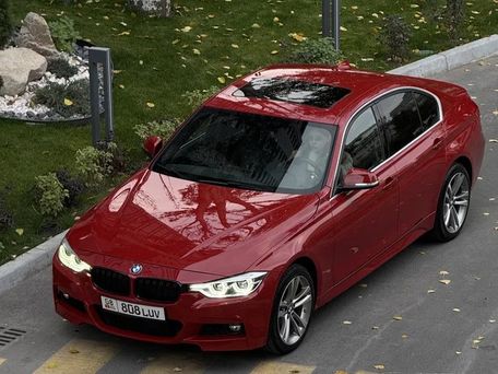 BMW 3 серии, 2017 — фото 1