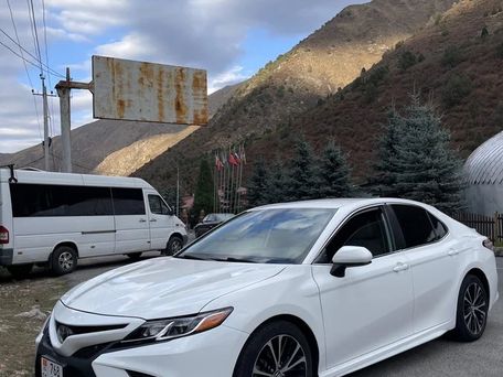 Toyota Camry, 2020 — сүрөт 1