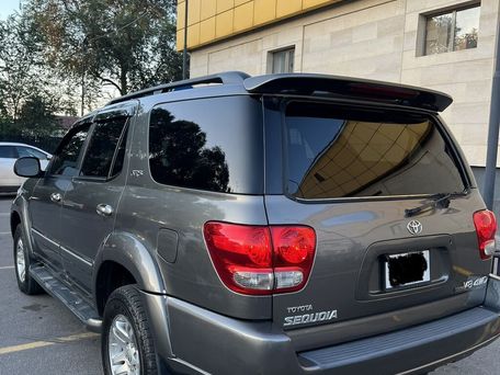 Toyota Sequoia, 2005 — photo 4