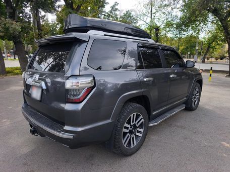 Toyota 4Runner, 2018 — фото 2