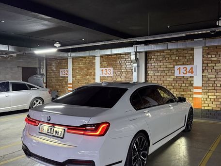 BMW 7 Series, 2022 — photo 11