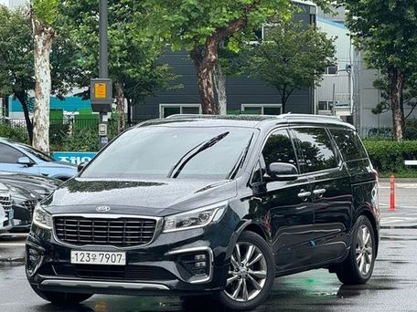 Kia Carnival, 2019 — фото 1