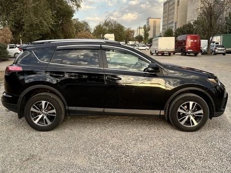 Toyota RAV4, 2018 — фото 1