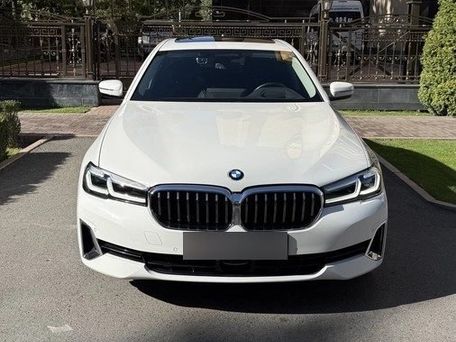 BMW 5 серии, 2016 — фото 1