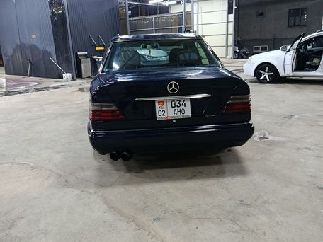 Mercedes-Benz W124, 1994 — photo 3