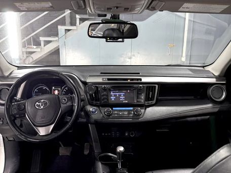 Toyota RAV4, 2017 — photo 9