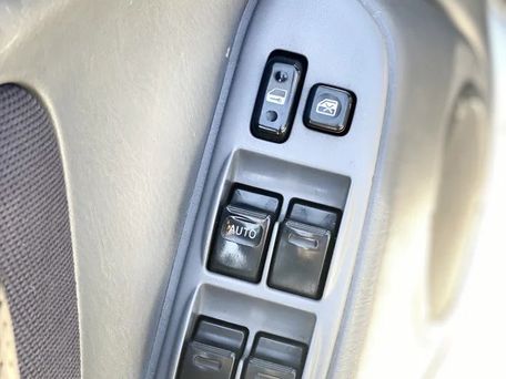 Toyota RAV4, 2001 — 照片 8