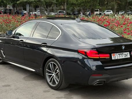 BMW 5 серии, 2020 — 照片 3