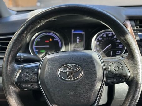 Toyota Camry, 2020 — фото 12