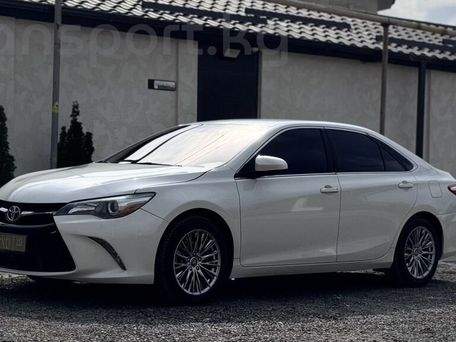 Toyota Camry, 2016