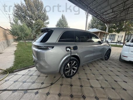 Li Auto (Lixiang) L8, 2023 — photo 3