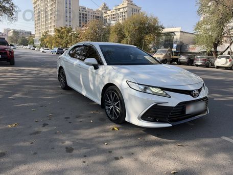 Toyota Camry, 2021 — photo 2