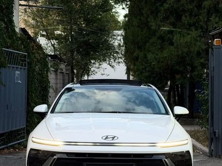 Hyundai Sonata, 2023 — фото 1