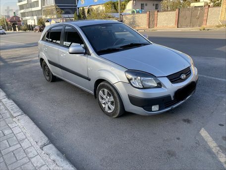 Kia Rio, 2009 — photo 1