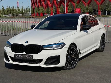 BMW 5 серии, 2017 — фото 1