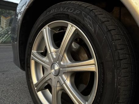 Mazda 323, 2003 — 照片 8