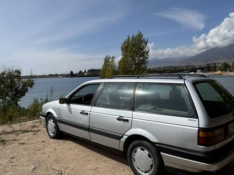 Volkswagen Passat, 1988 — фото 1