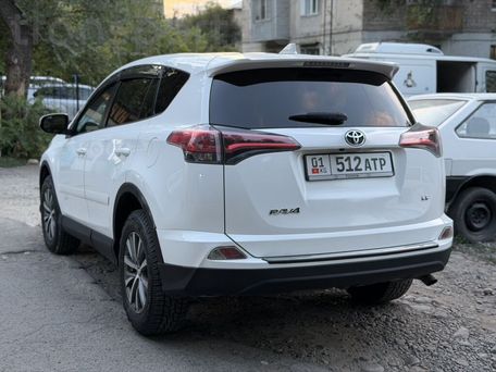 Toyota RAV4, 2018 — 照片 2