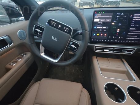 Li Auto (Lixiang) L6, 2025 — photo 5