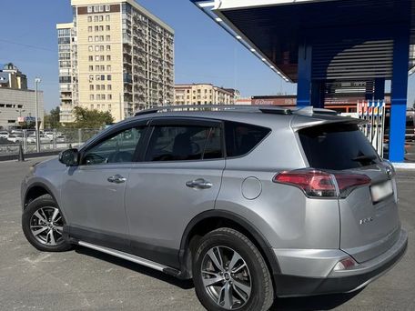 Toyota RAV4, 2017 — photo 3