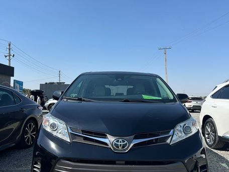 Toyota Sienna, 2020