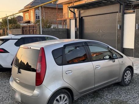 Mitsubishi Colt, 2003 — 照片 2