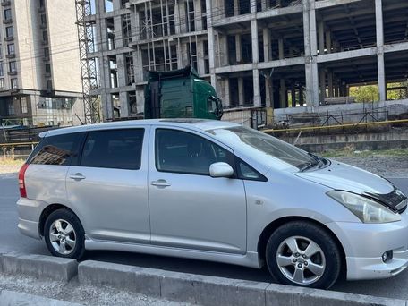 Toyota Wish, 2004 — photo 6