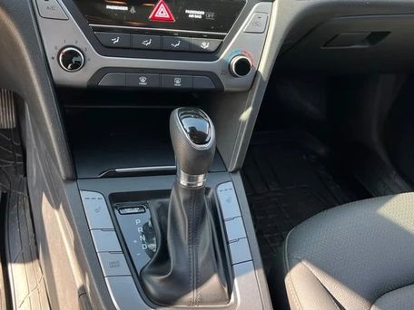 Hyundai Avante, 2018 — 照片 4