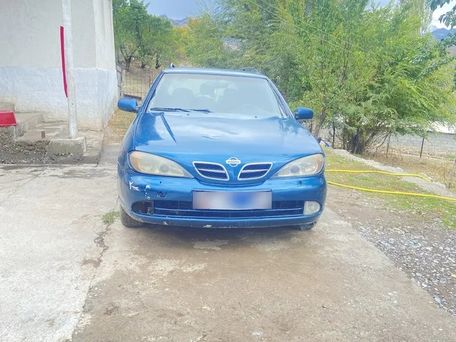 Nissan Primera, 2001