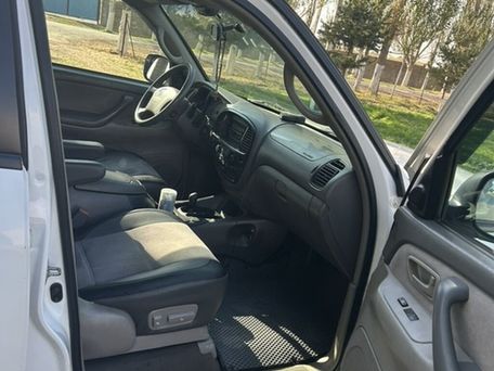 Toyota Sequoia, 2003 — 照片 6