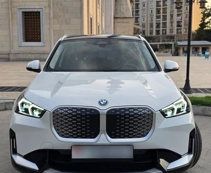 BMW iX1, 2025