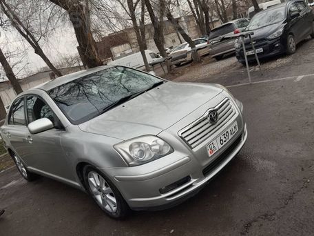 Toyota Avensis, 2004
