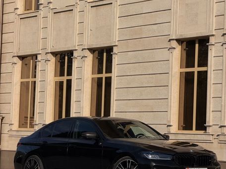 BMW 5 серии, 2018 — 照片 4