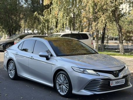 Toyota Camry, 2019 — сүрөт 1