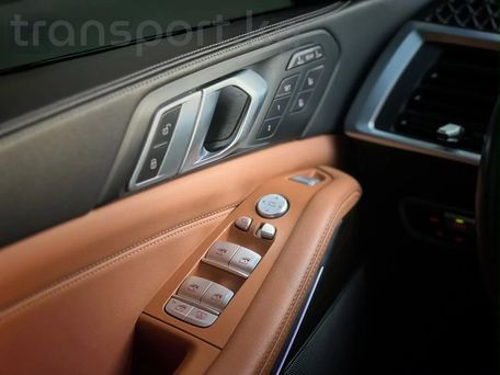 BMW X7, 2023 — photo 11