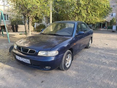 Daewoo Nubira, 1998
