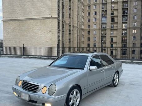Mercedes-Benz E-Класс, 2001 — 照片 3