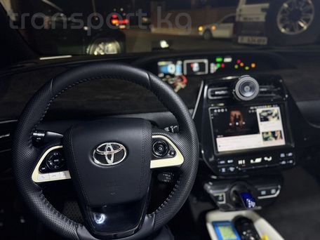 Toyota Prius, 2016 — фото 11