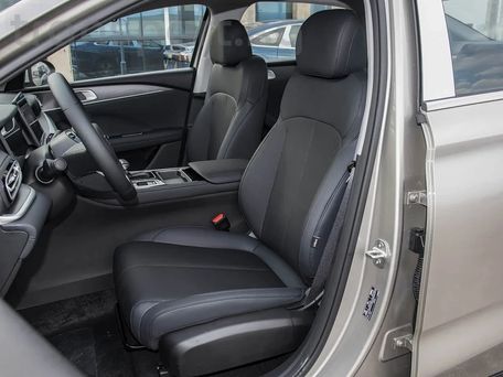 Geely Emgrand, 2026 — 照片 9