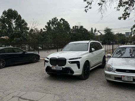 BMW X7, 2023 — сүрөт 3