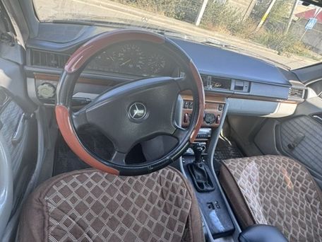 Mercedes-Benz E-Класс, 1991 — photo 5