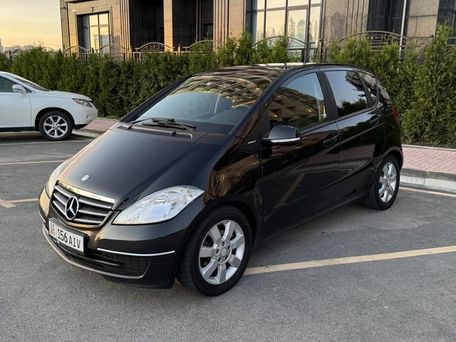 Mercedes-Benz A-Класс, 2010 — 照片 1