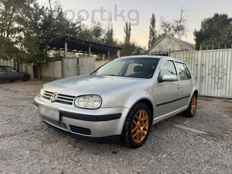Volkswagen Golf, 2000 — photo 1