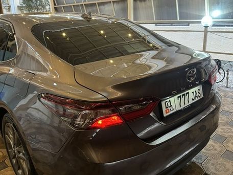 Toyota Camry, 2023 — фото 4