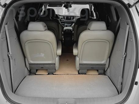 Kia Carnival, 2019 — photo 11