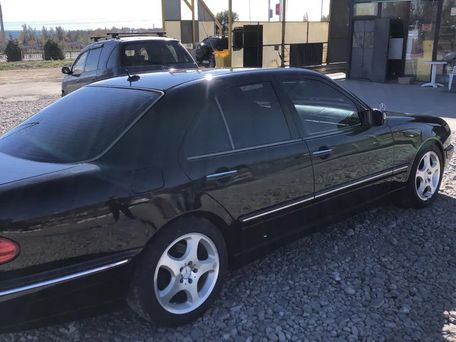 Mercedes-Benz E-Class, 2001 — photo 3