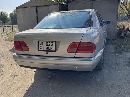 Mercedes-Benz E-Class, 1996 — photo 4