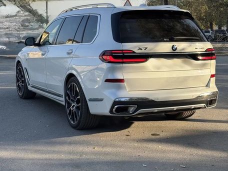 BMW X7, 2023 — photo 5